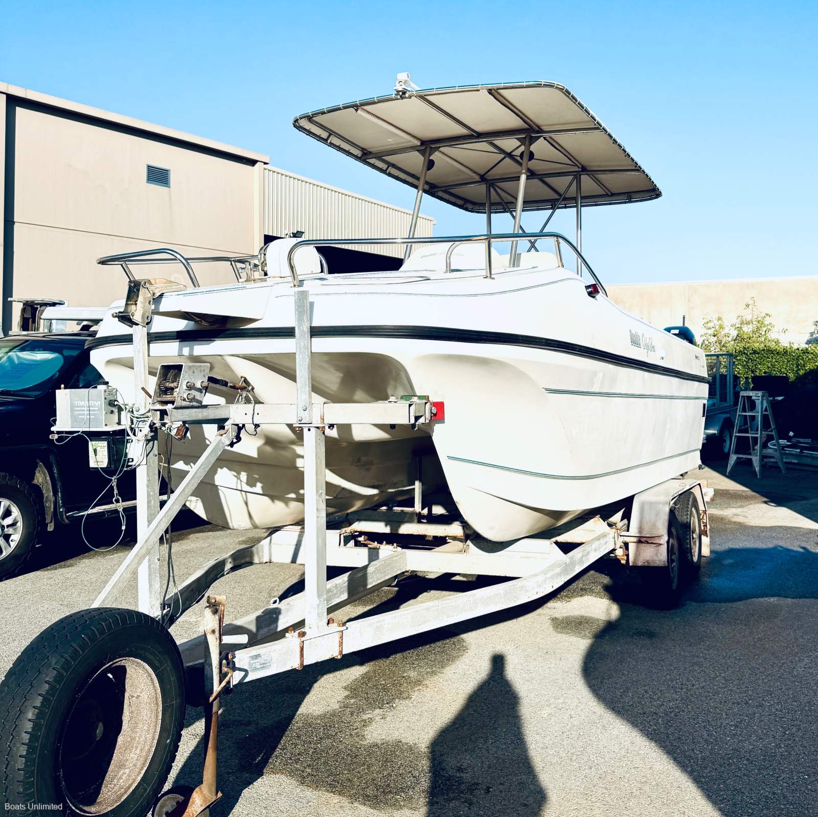 2004 SEA LYNX 600 TWIN HULL CENTRE CONSOLE