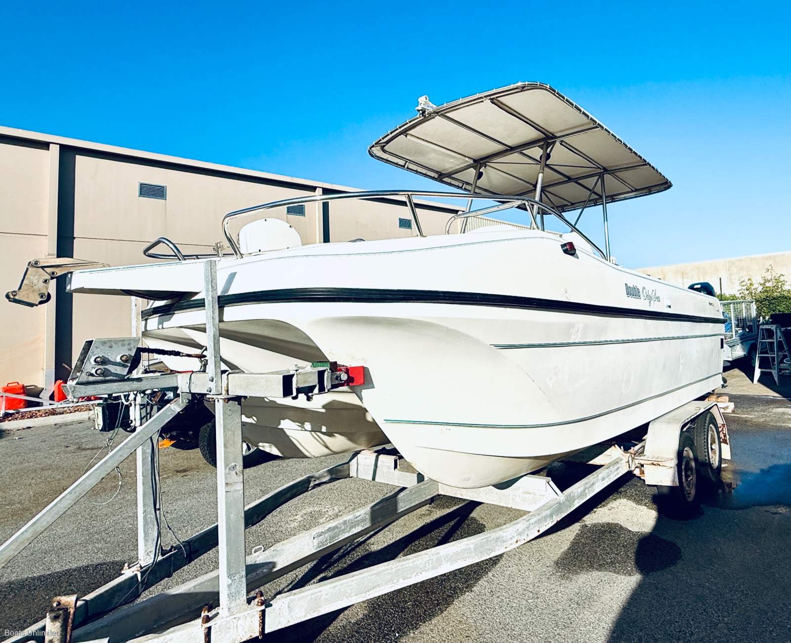 2004 SEA LYNX 600 TWIN HULL CENTRE CONSOLE
