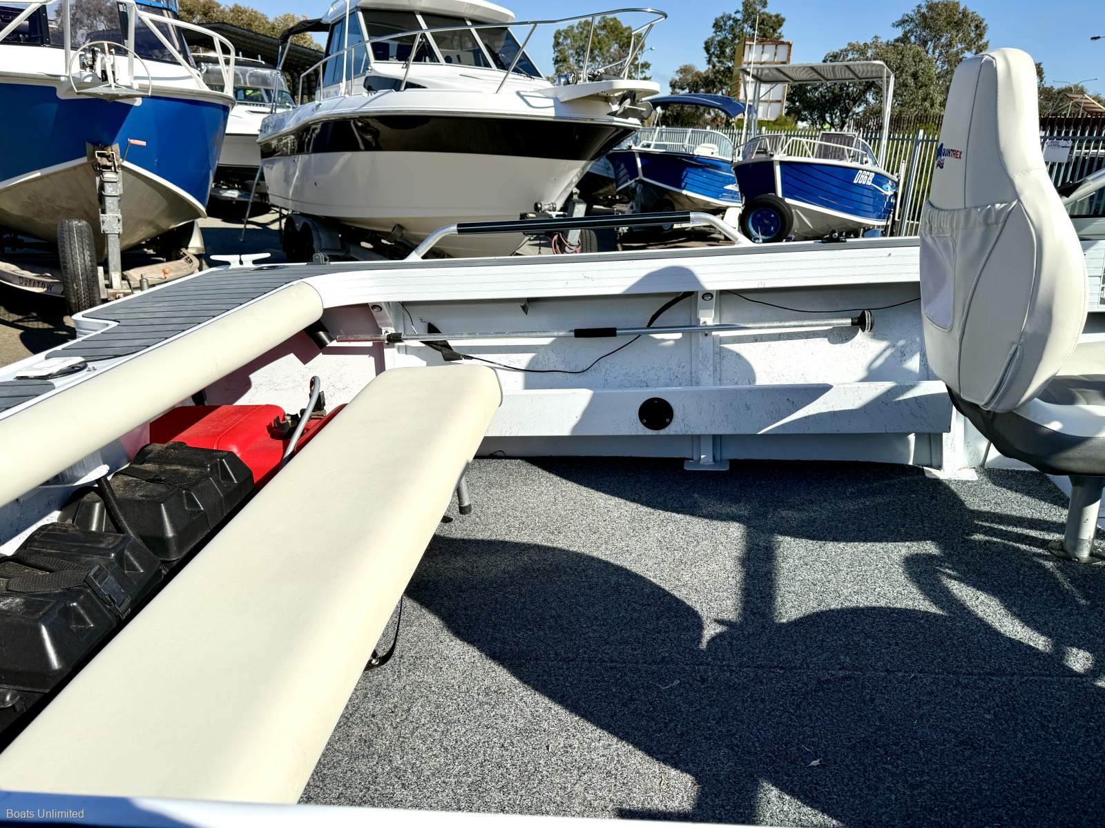 2021 QUINTREX 430 FISHABOUT RUNABOUT