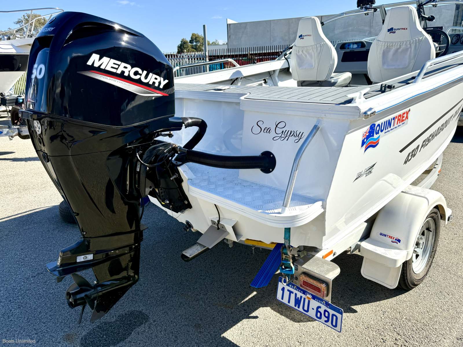 2021 QUINTREX 430 FISHABOUT RUNABOUT