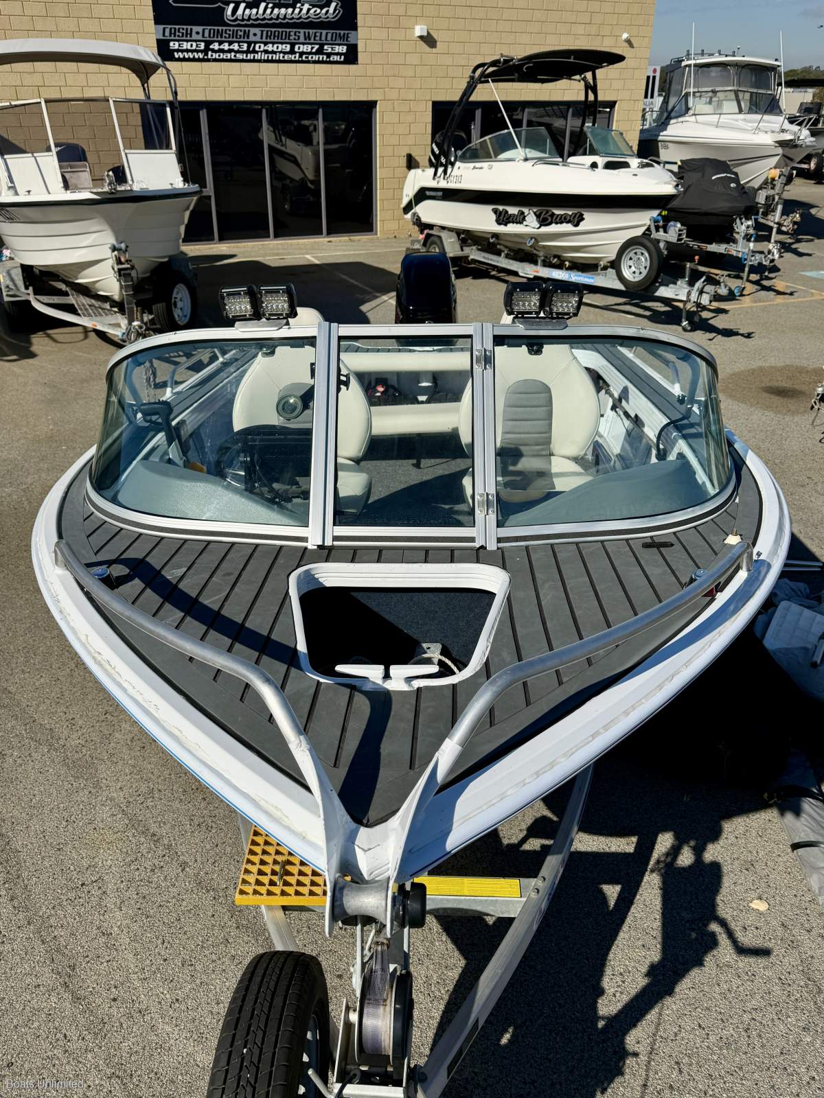 2021 QUINTREX 430 FISHABOUT RUNABOUT