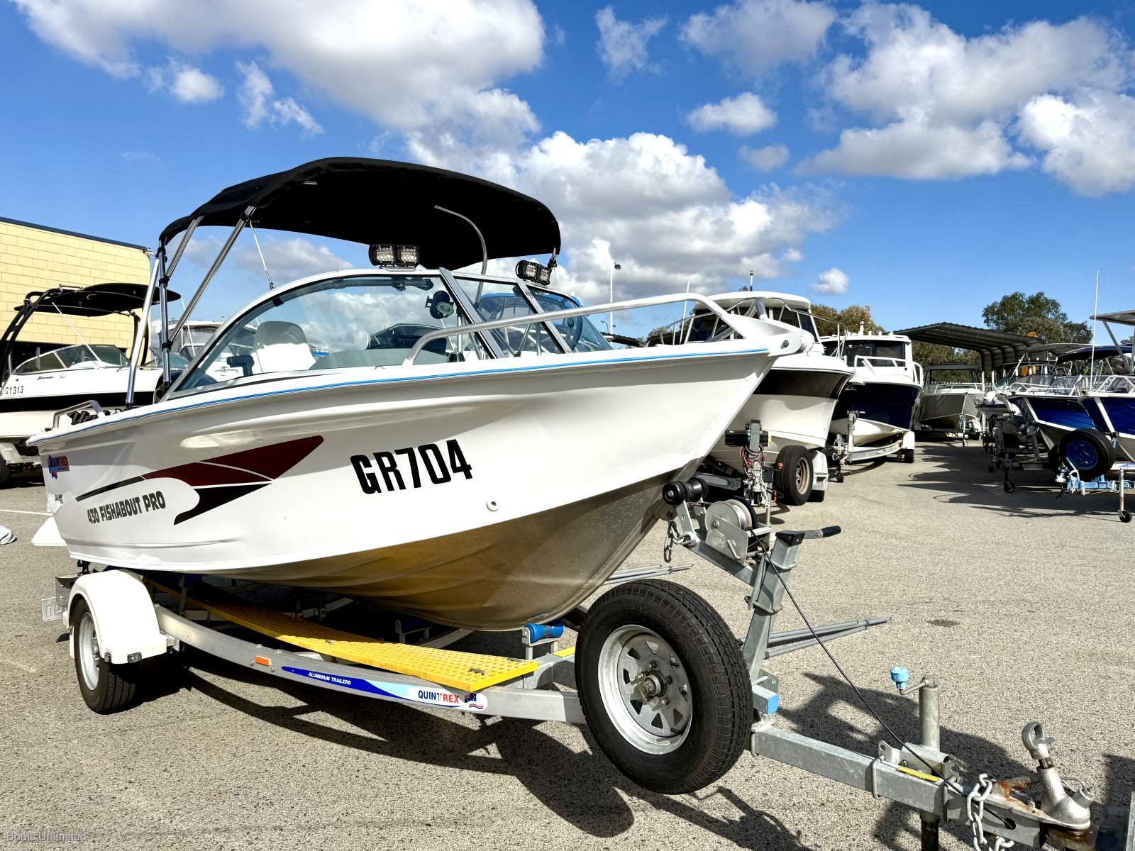 2021 QUINTREX 430 FISHABOUT RUNABOUT