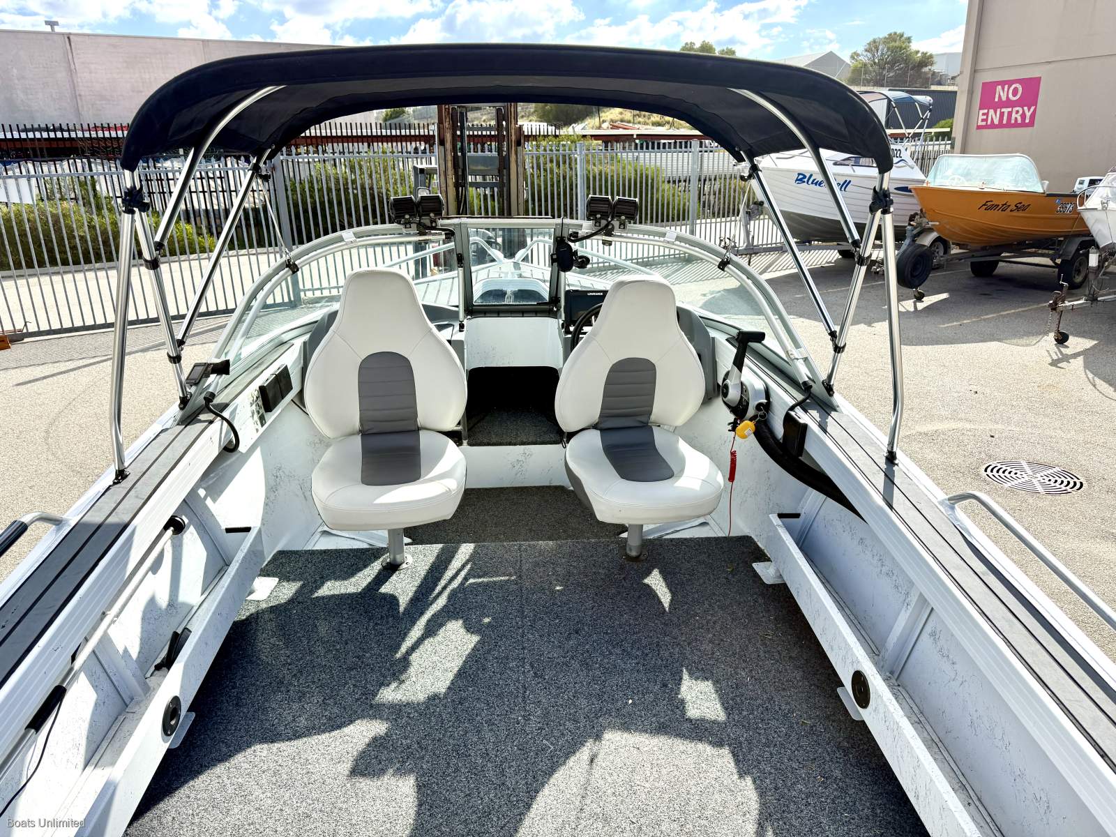 2021 QUINTREX 430 FISHABOUT RUNABOUT