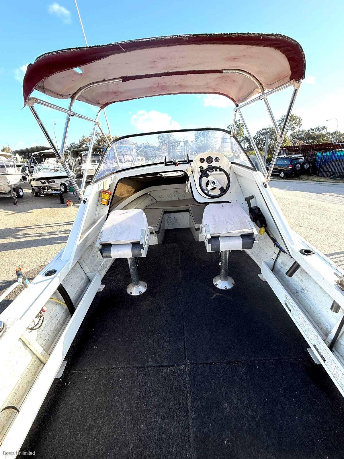 1998 QUINTREX 500 FREEDOM SPORT RUNABOUT