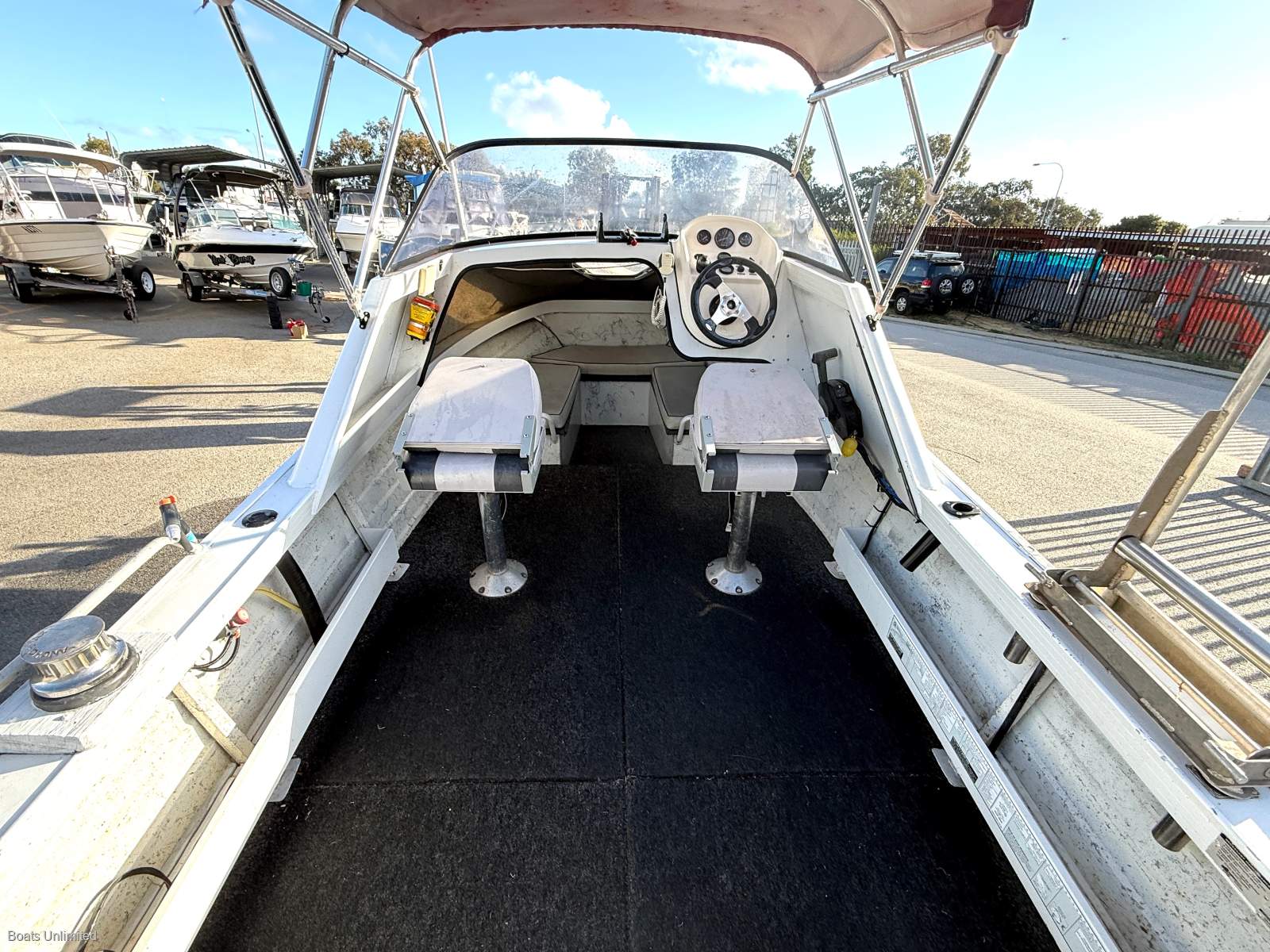 1998 QUINTREX 500 FREEDOM SPORT RUNABOUT