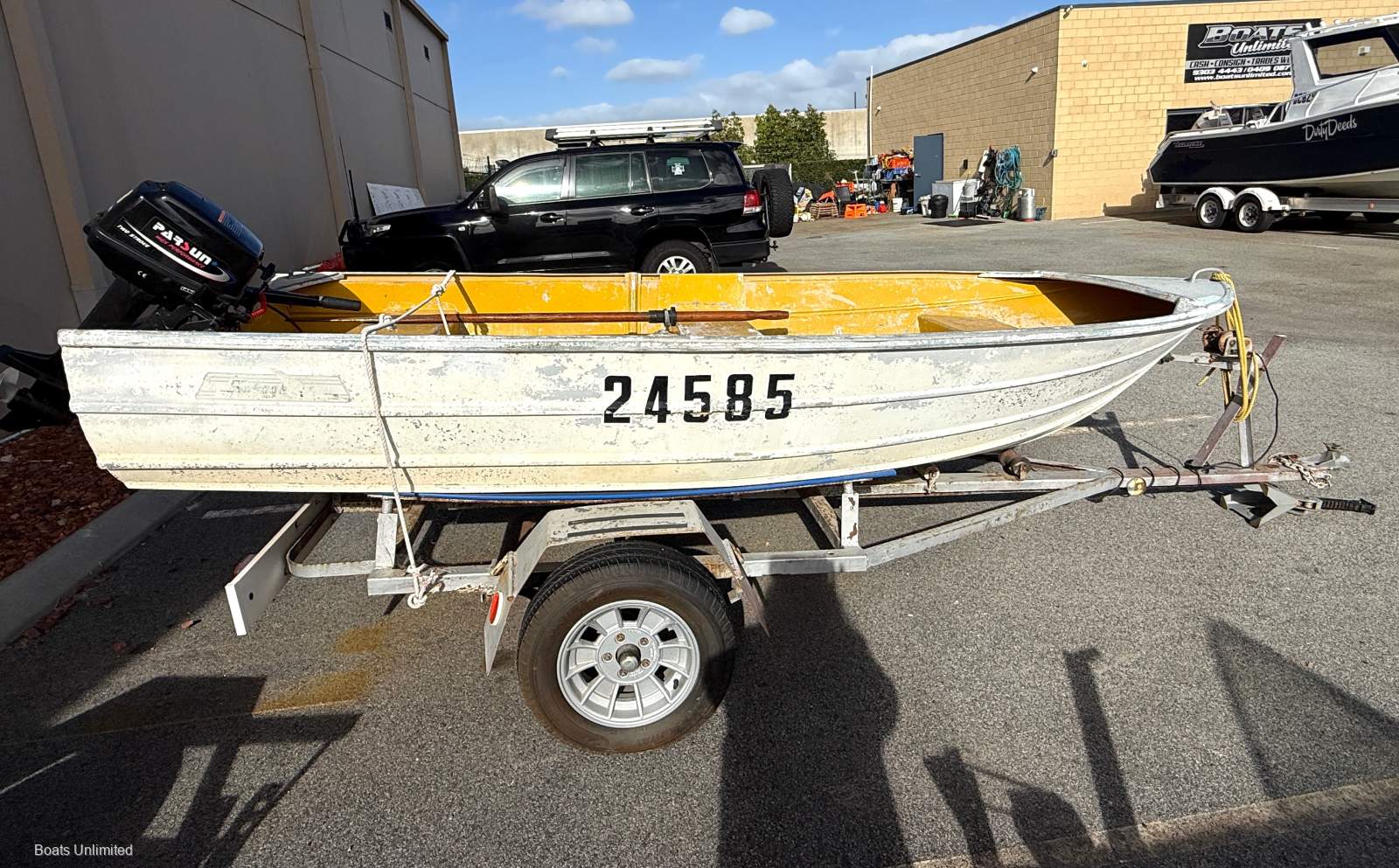 2001 SAVAGE 370 TROPICAL SERIES V-PUNT