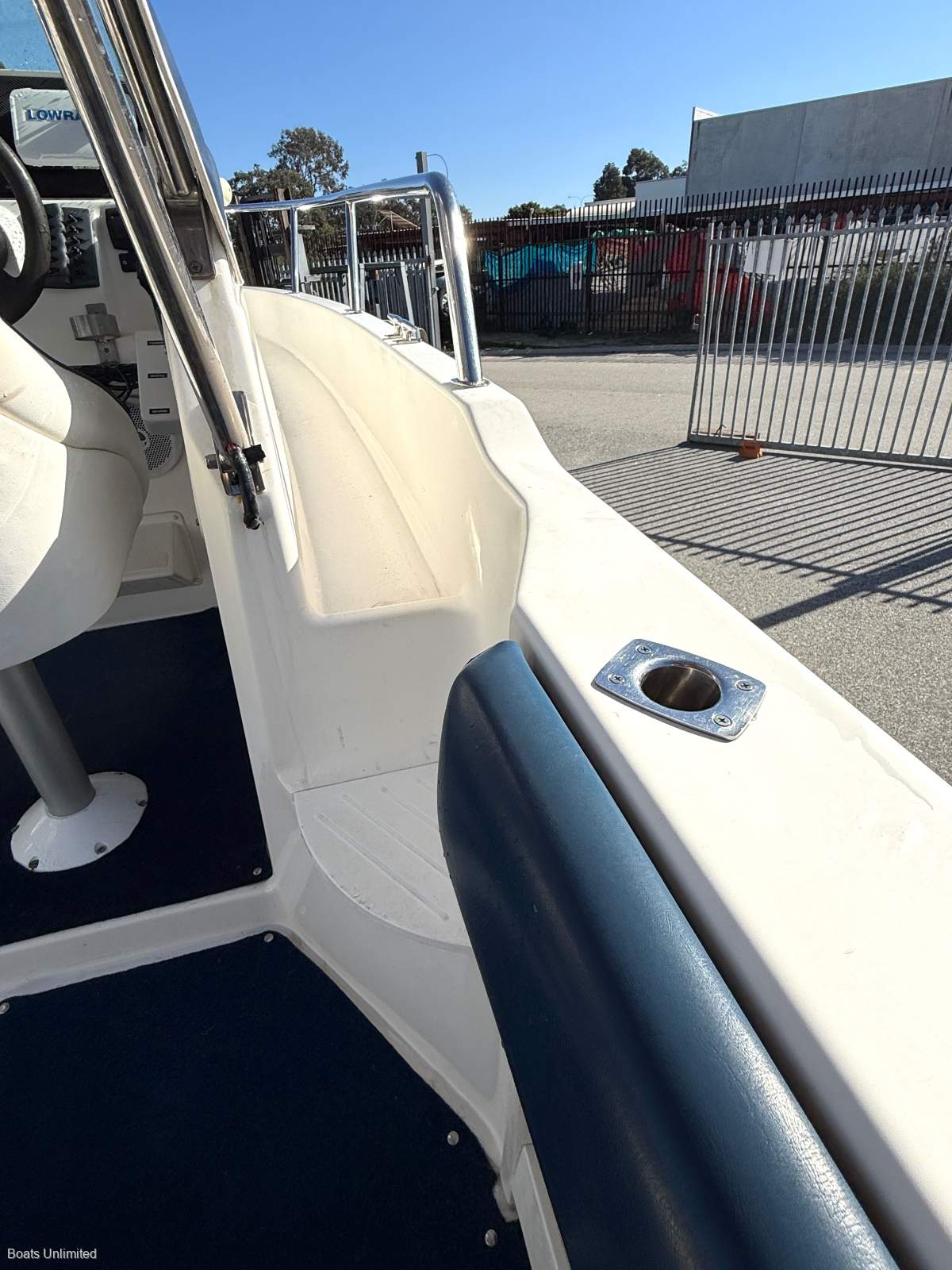 2004 HAINES HUNTER 680 PATRIOT WALKAROUND