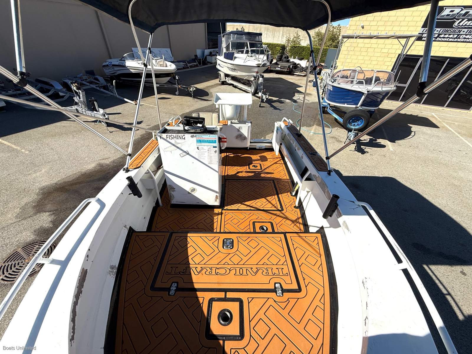 2004 TRAILCRAFT 500 PROFISH FISHER RUNABOUT
