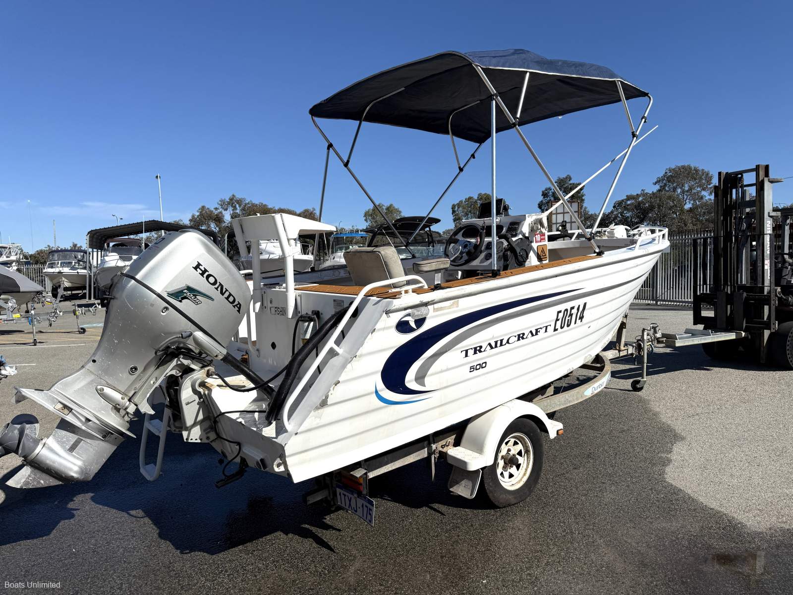 2004 TRAILCRAFT 500 PROFISH FISHER RUNABOUT