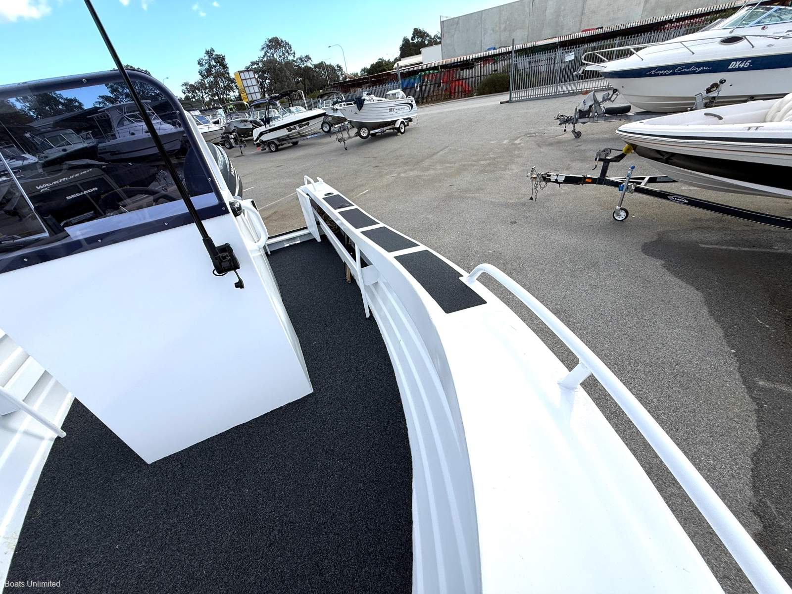 2021 TRAILCRAFT 525 CENTRE CONSOLE