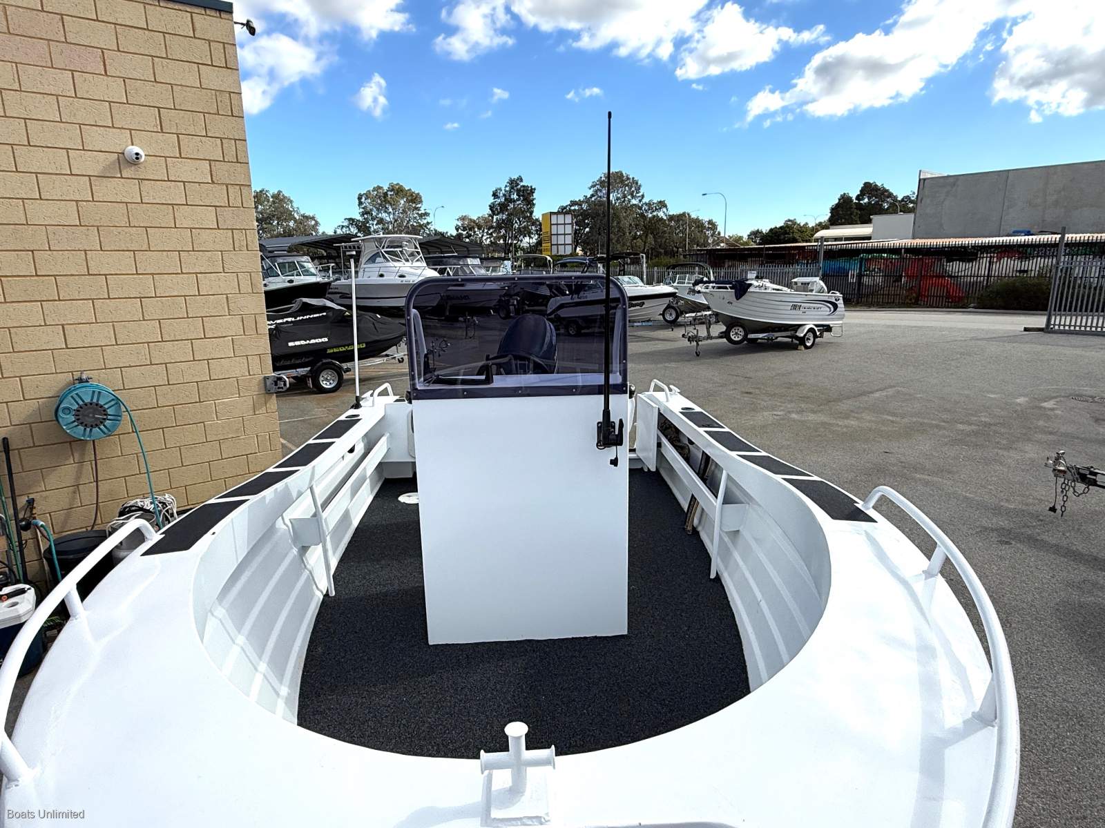 2021 TRAILCRAFT 525 CENTRE CONSOLE