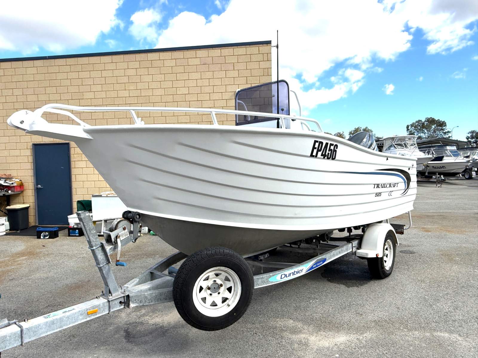 2021 TRAILCRAFT 525 CENTRE CONSOLE