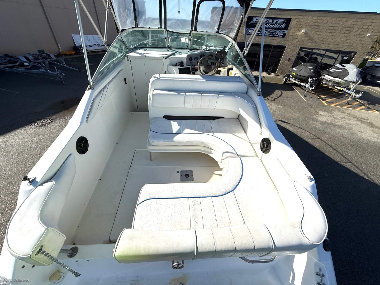 1994 SEA RAY 240 SUNDANCER SPORTS CRUISER