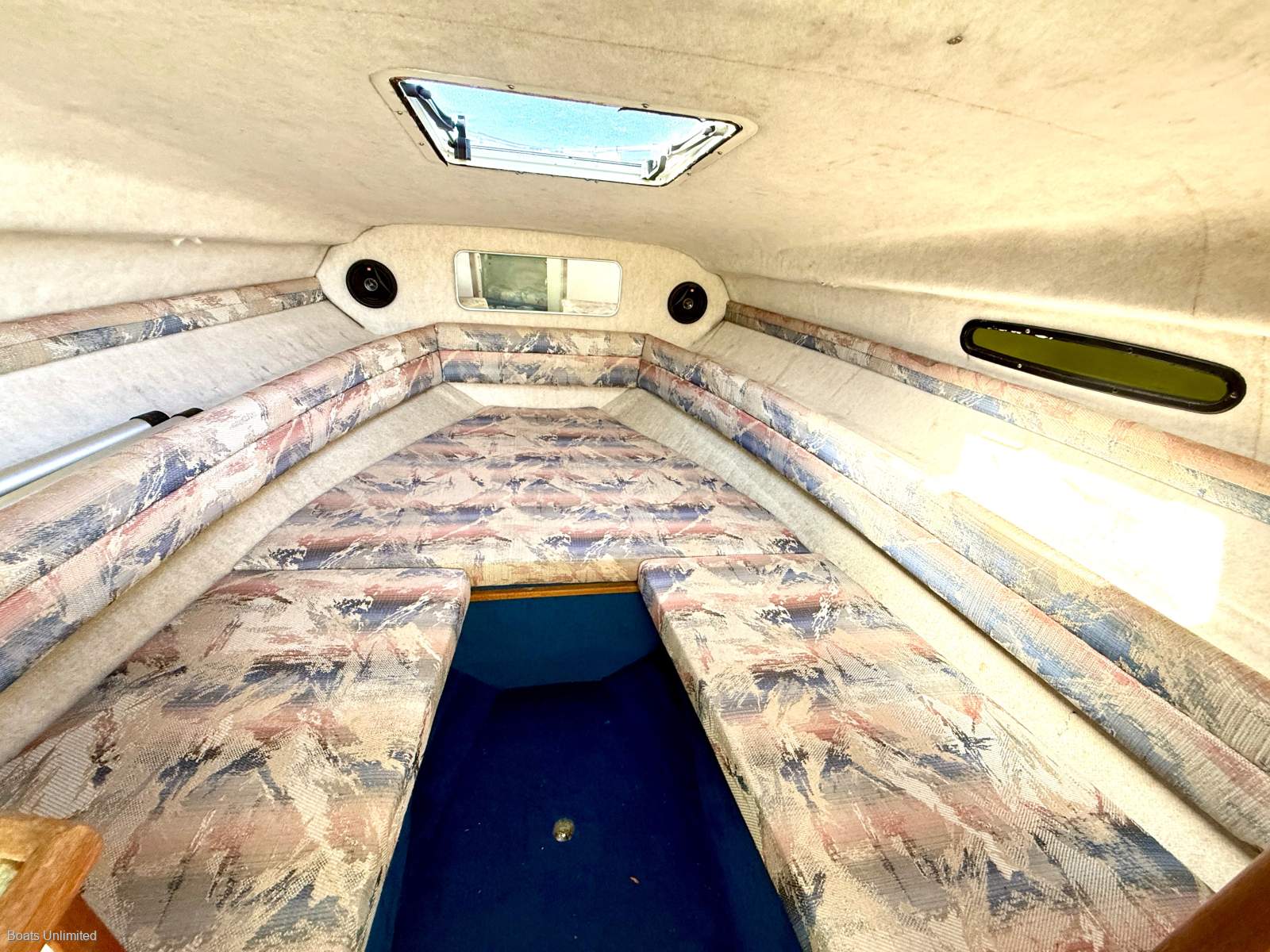 1994 SEA RAY 240 SUNDANCER SPORTS CRUISER