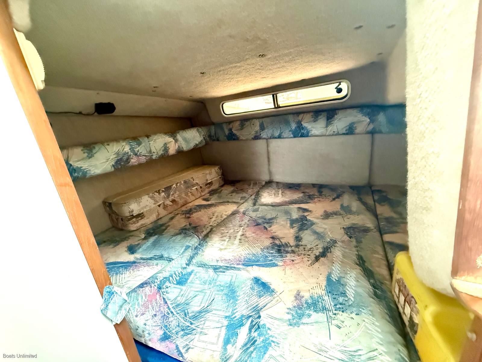 1994 SEA RAY 240 SUNDANCER SPORTS CRUISER