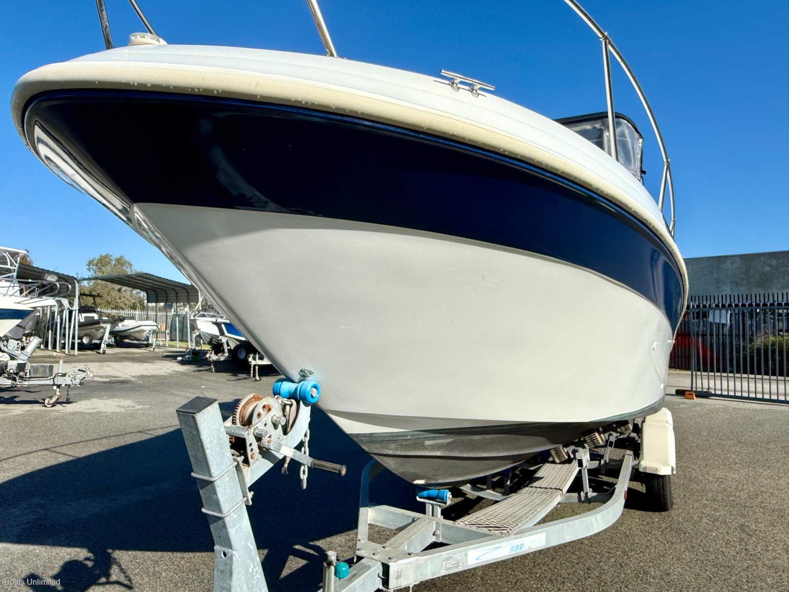 1994 SEA RAY 240 SUNDANCER SPORTS CRUISER