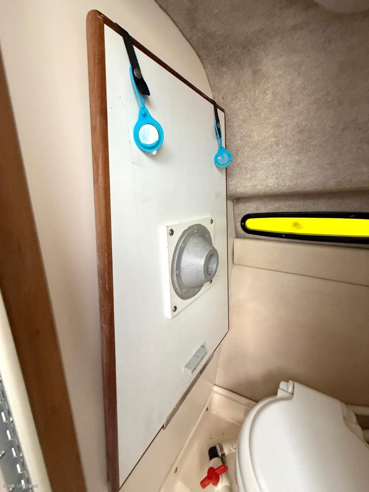 1994 SEA RAY 240 SUNDANCER SPORTS CRUISER