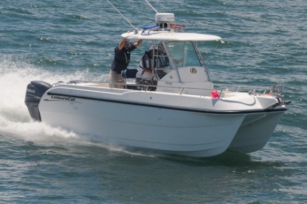 LEISURECAT ISLANDER 6000 FISHING BOAT