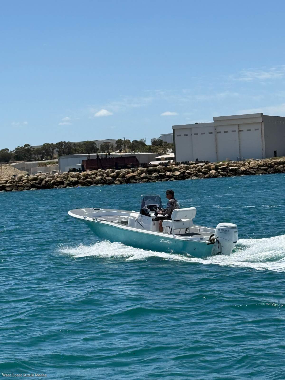 2025 STEJCRAFT 570 KRAKIN BAY CENTRE CONSOLE