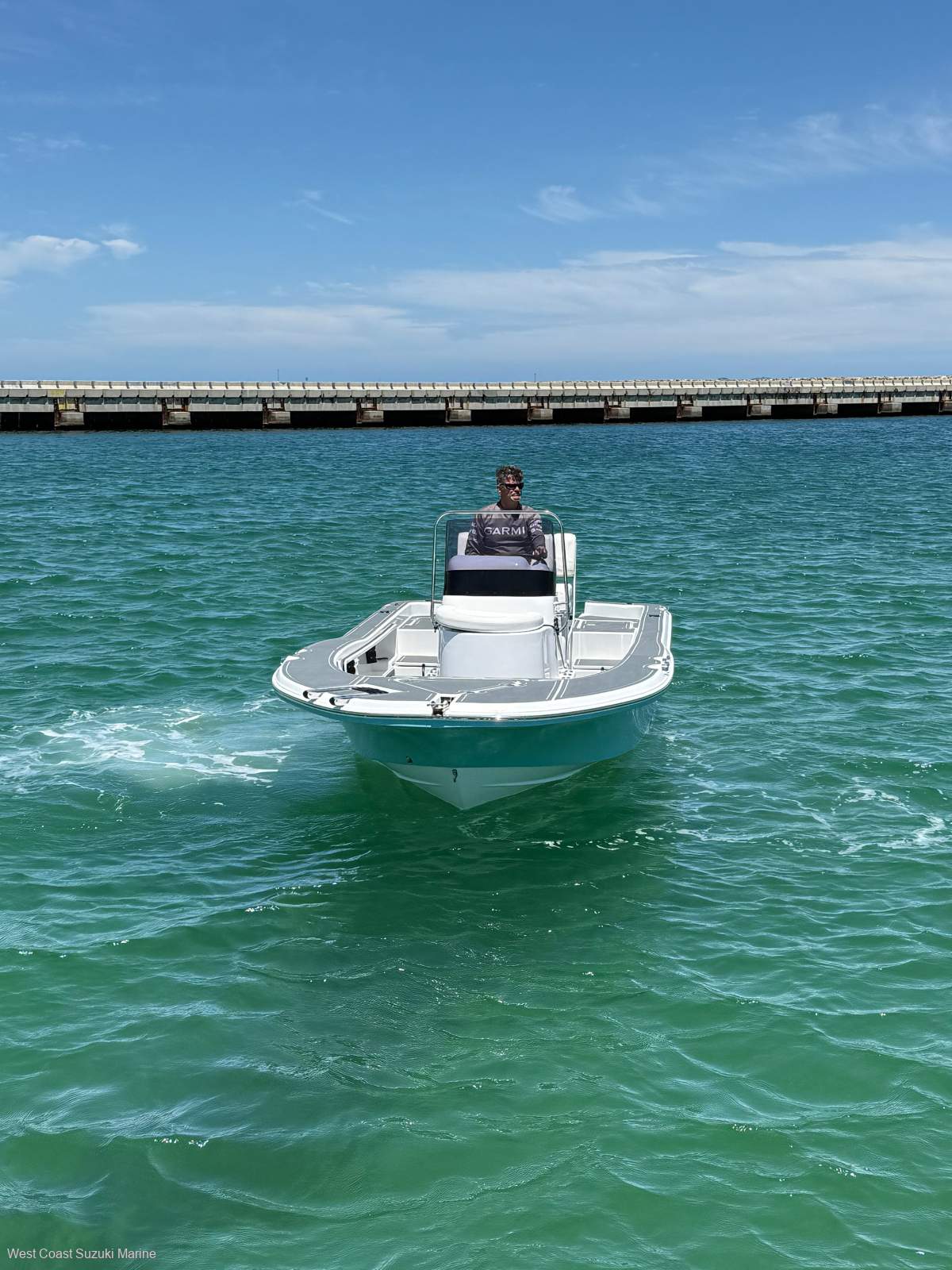 2025 STEJCRAFT 570 KRAKIN BAY CENTRE CONSOLE