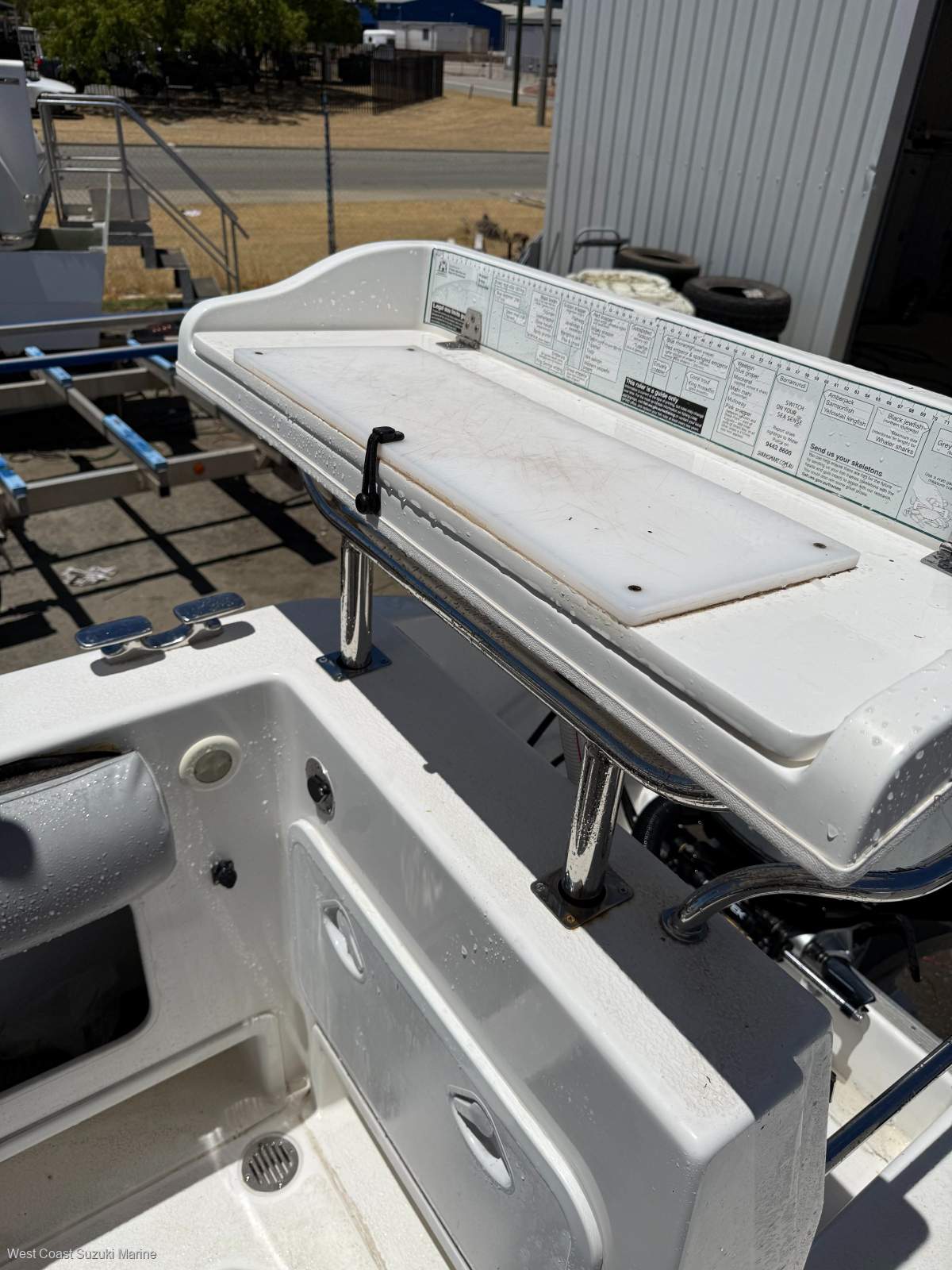 2024 LEISURECAT 8000 SPORT FISHER