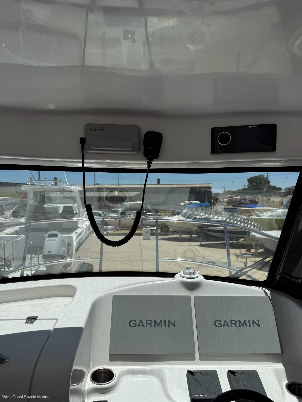 2024 LEISURECAT 8000 SPORT FISHER