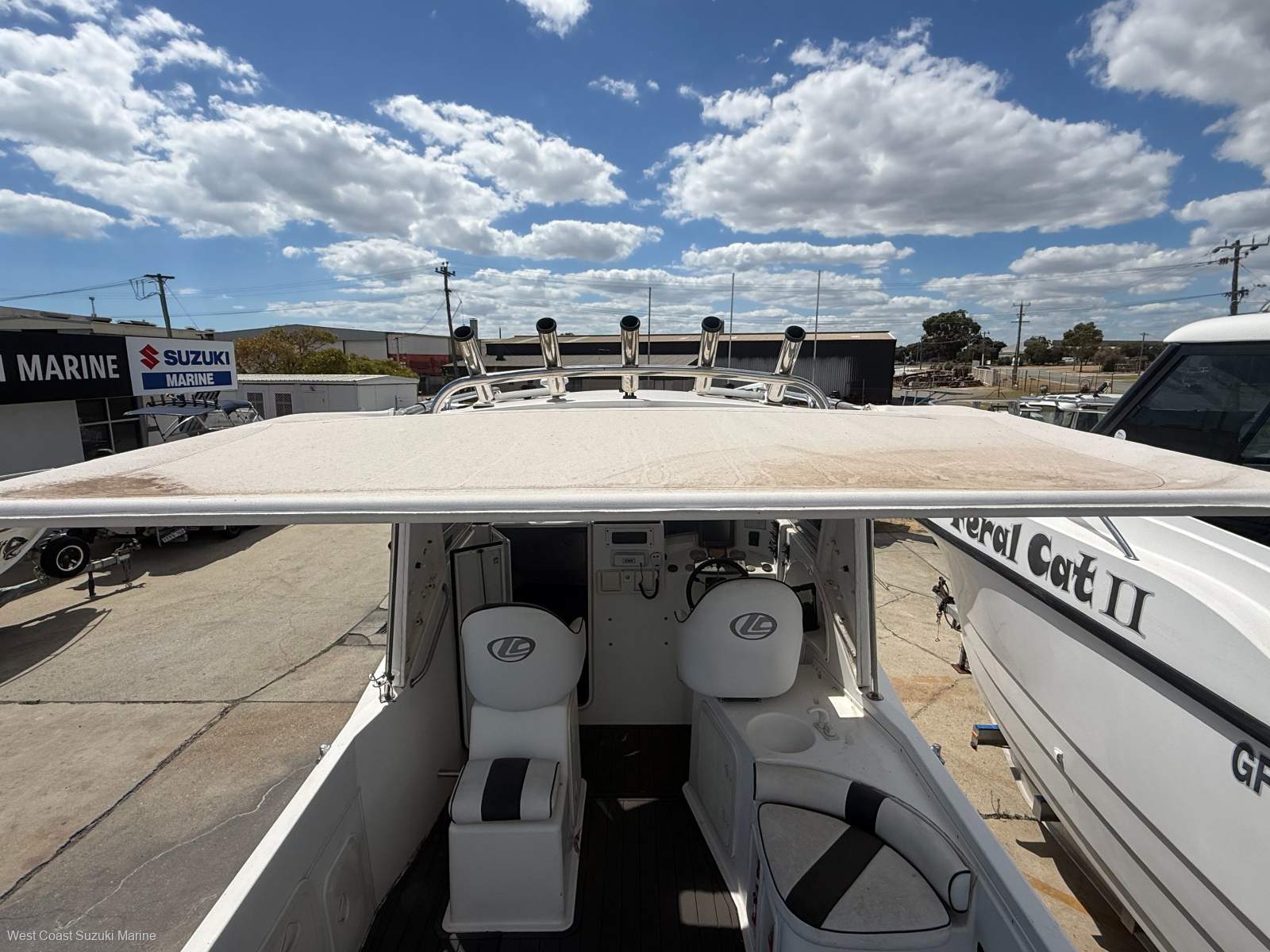 2013 LEISURECAT 8000 SPORT FISHER