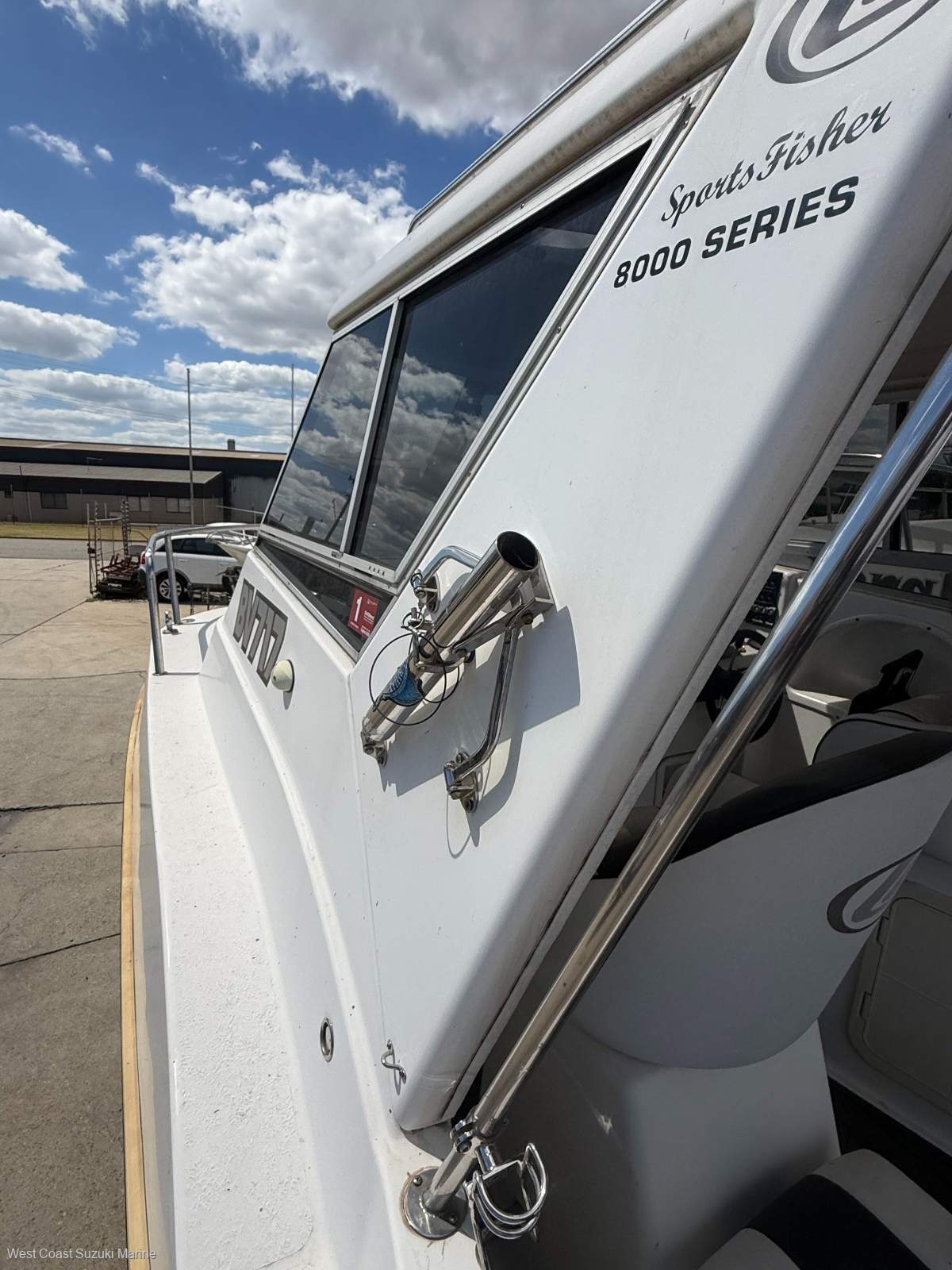 2013 LEISURECAT 8000 SPORT FISHER