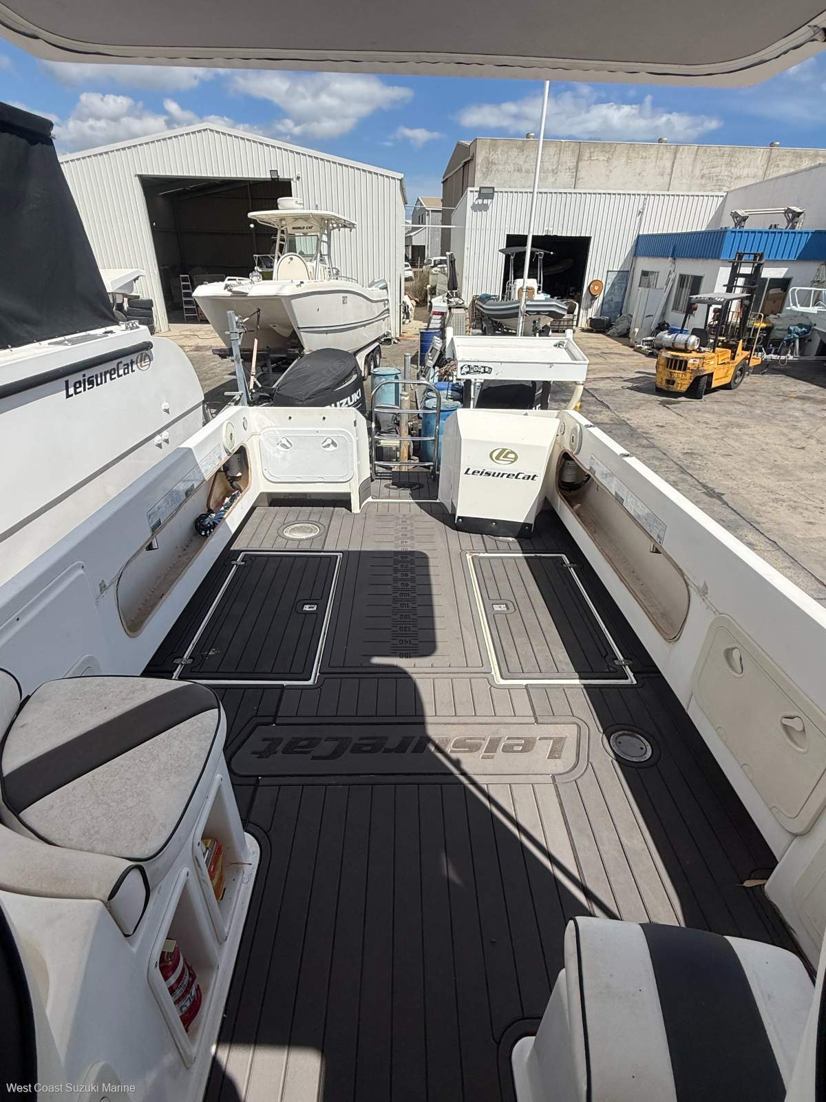 2013 LEISURECAT 8000 SPORT FISHER