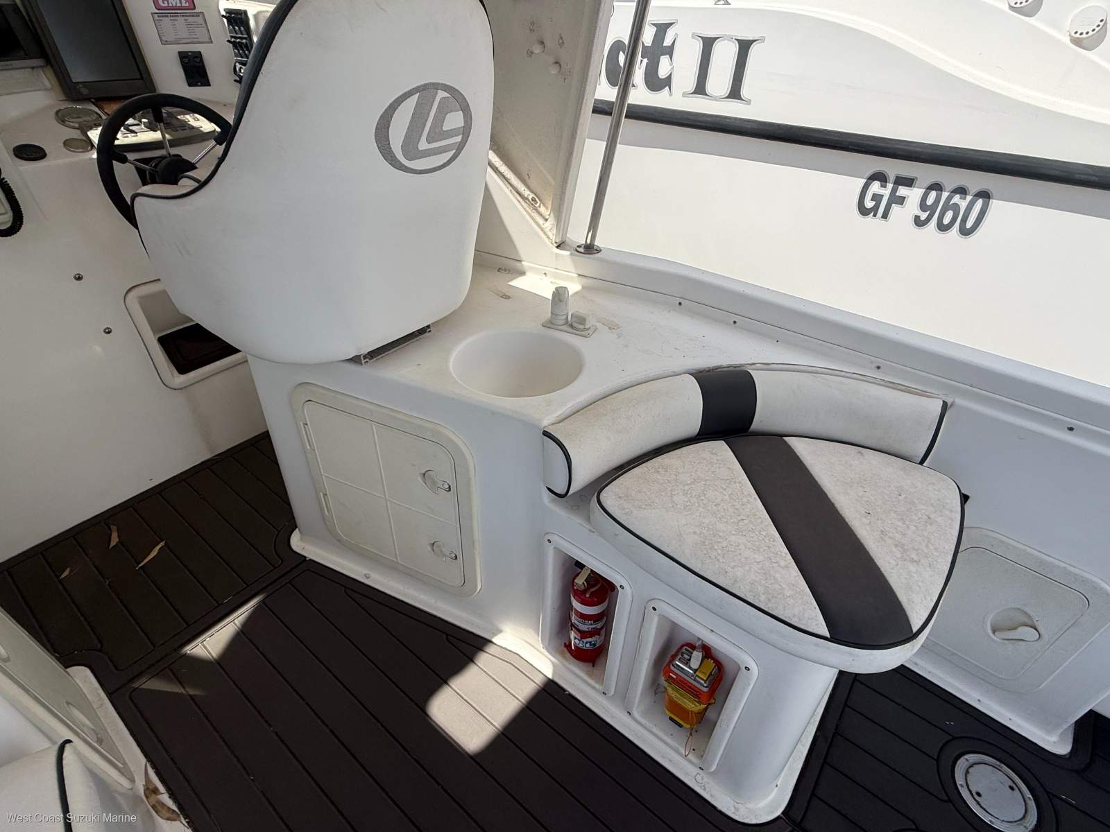 2013 LEISURECAT 8000 SPORT FISHER