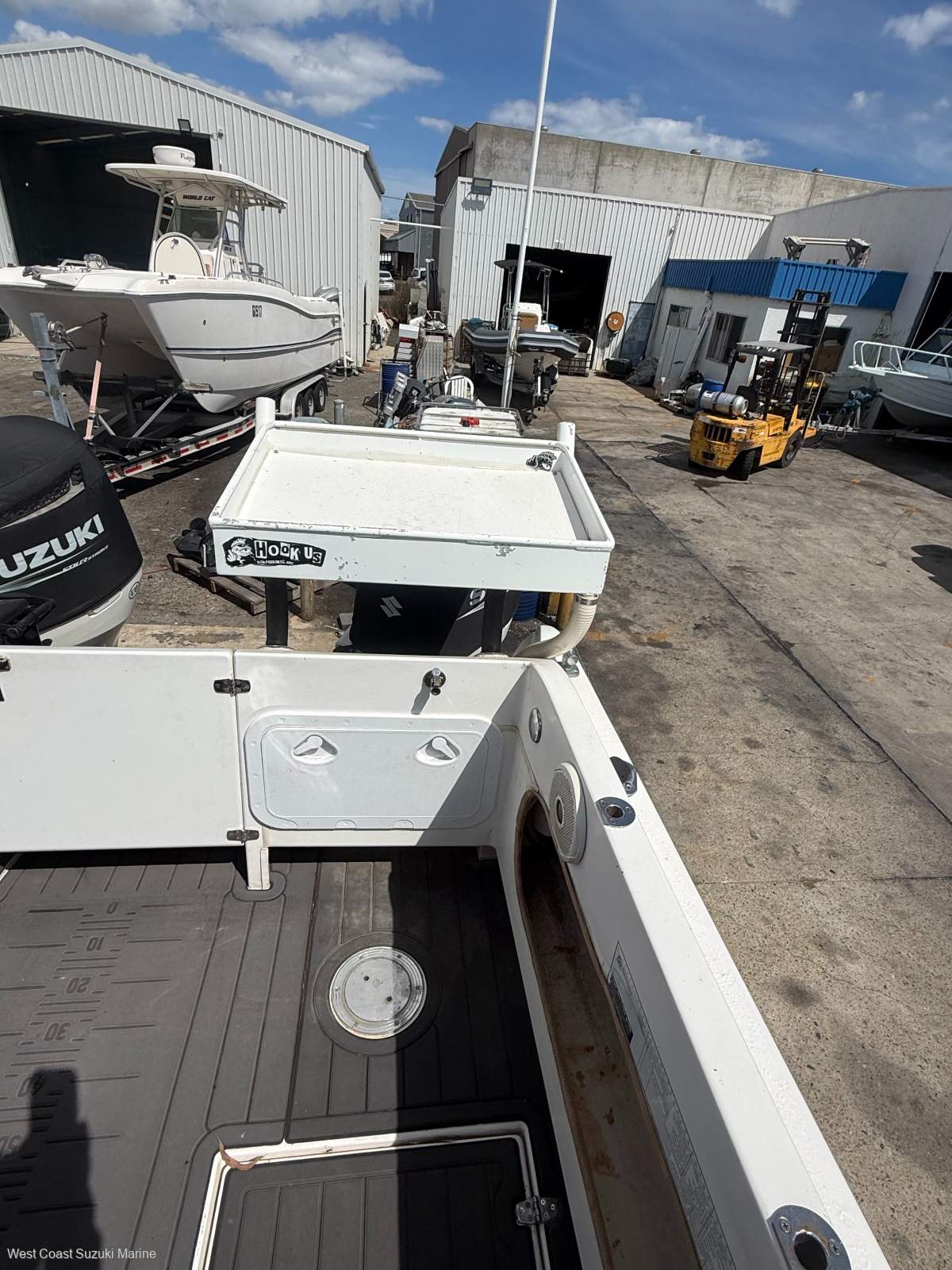 2013 LEISURECAT 8000 SPORT FISHER