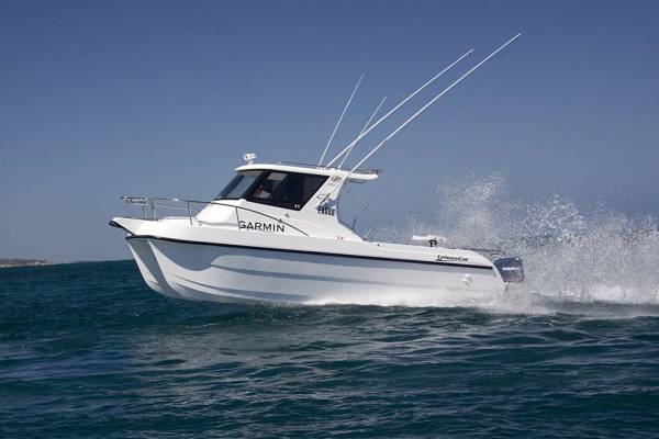 LEISURECAT SPORTS FISHER 8000 FISHING BOAT