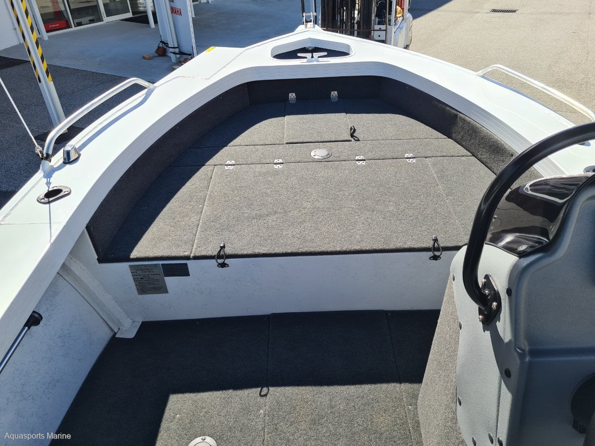 2023 QUINTREX 450 TOP ENDER FISHER RUNABOUT