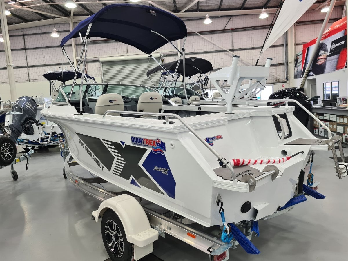 QUINTREX 500 CRUISEABOUT BOWRIDER