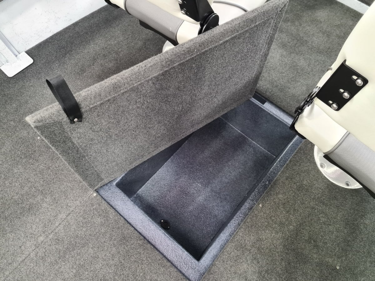 QUINTREX 500 CRUISEABOUT BOWRIDER