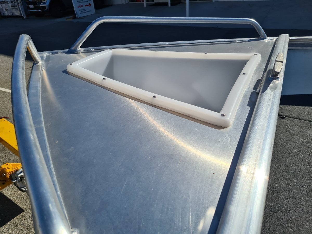 2023 QUINTREX 420 BUSTA OPEN BOAT