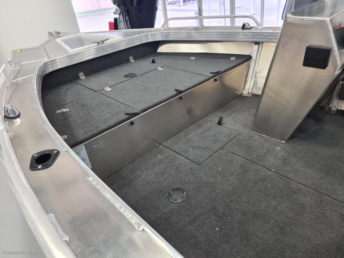 2023 QUINTREX 420 RENEGADE SIDE CONSOLE