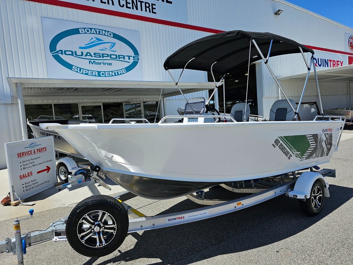 2024 QUINTREX 460 RENEGADE SIDE CONSOLE