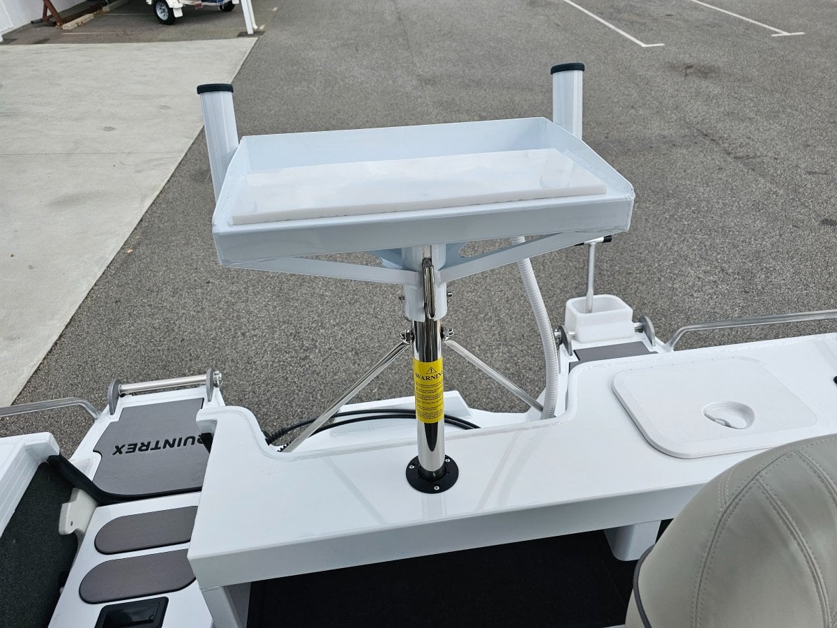 2024 QUINTREX 520 TOP ENDER RUNABOUT