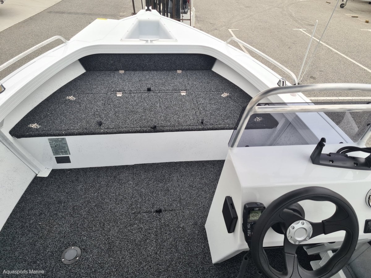 2024 QUINTREX 440 RENEGADE SIDE CONSOLE