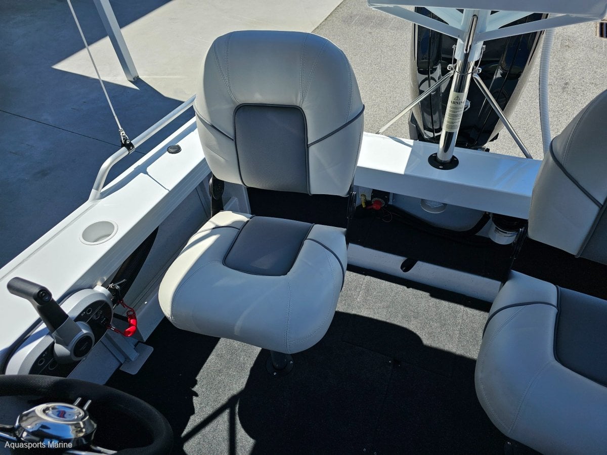 2023 QUINTREX 450 TOP ENDER FISHER RUNABOUT