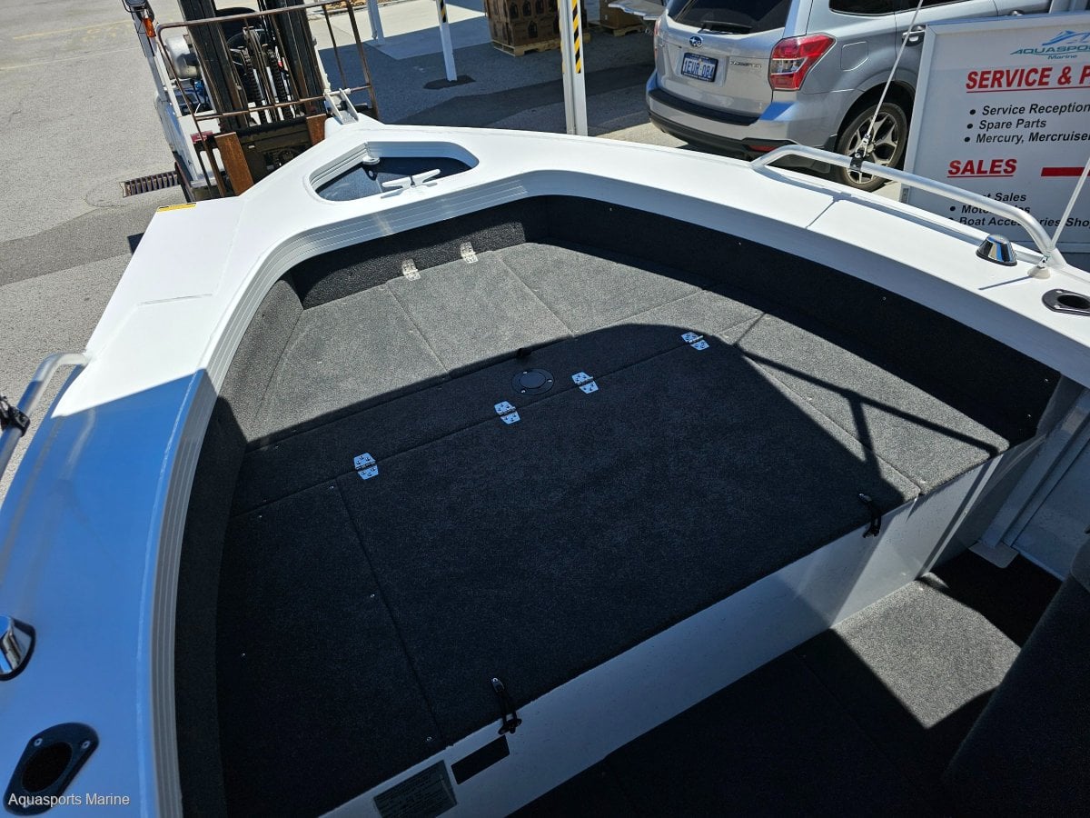 2023 QUINTREX 450 TOP ENDER FISHER RUNABOUT