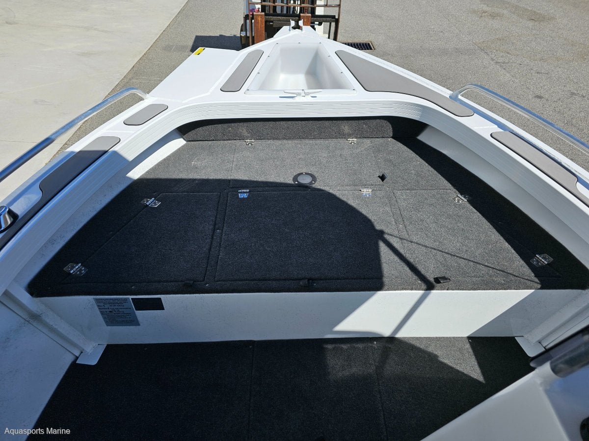 2024 QUINTREX 420 RENEGADE SIDE CONSOLE