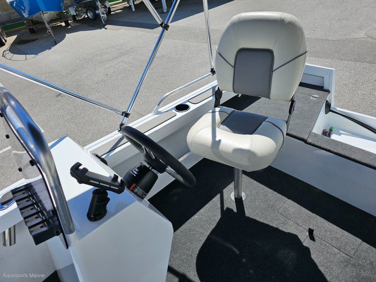 2024 QUINTREX 420 RENEGADE SIDE CONSOLE