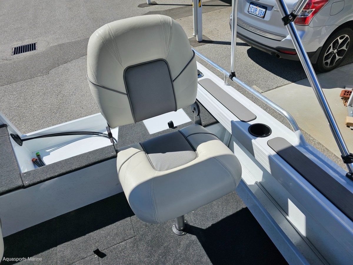 2024 QUINTREX 420 RENEGADE SIDE CONSOLE