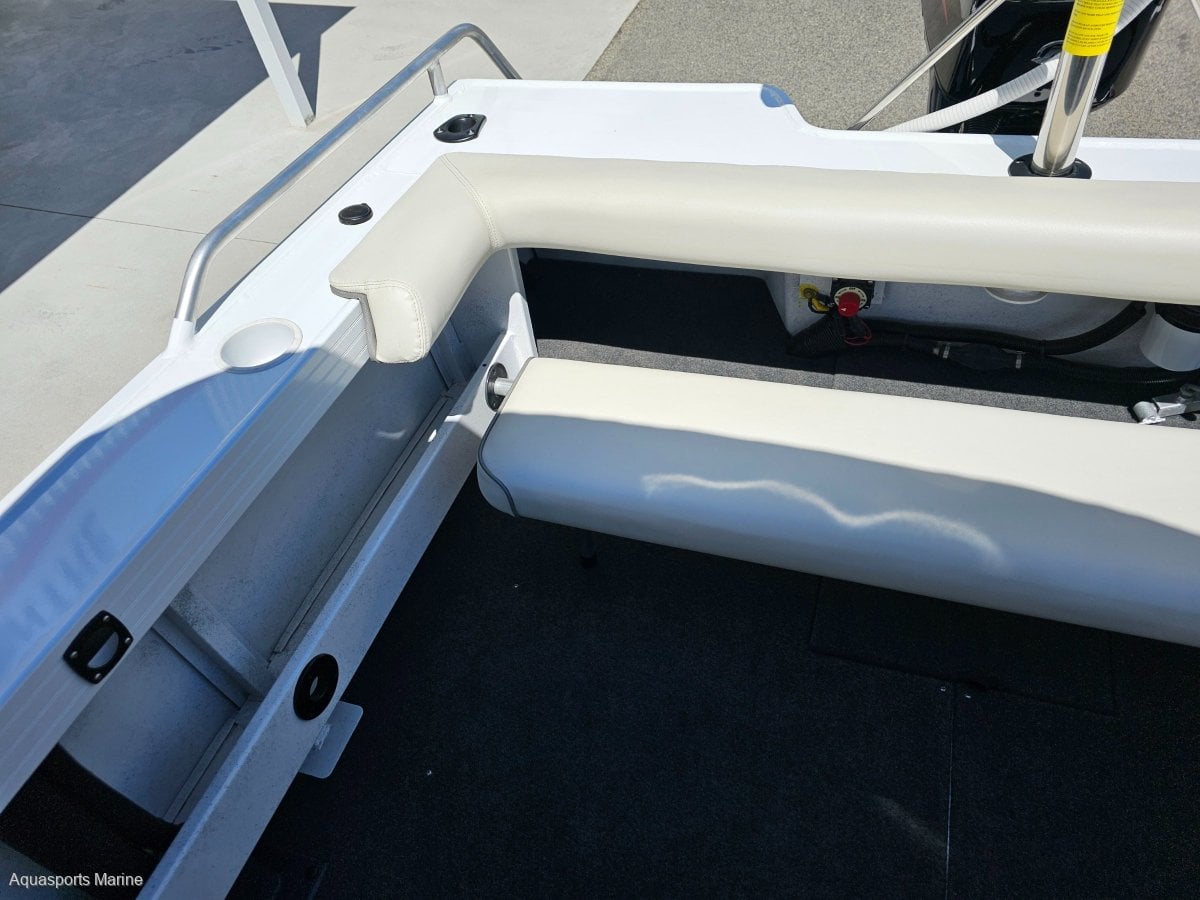 2024 QUINTREX 450 FISHABOUT RUNABOUT