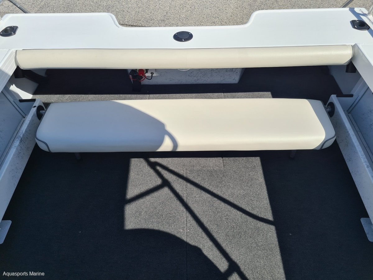 2024 QUINTREX 430 FISHABOUT RUNABOUT