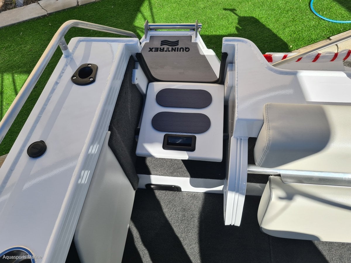 2024 QUINTREX 520 CRUISEABOUT PRO BOWRIDER