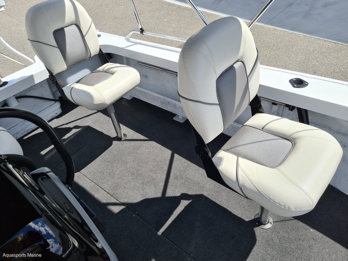 2024 QUINTREX 481 TOP ENDER SIDE CONSOLE