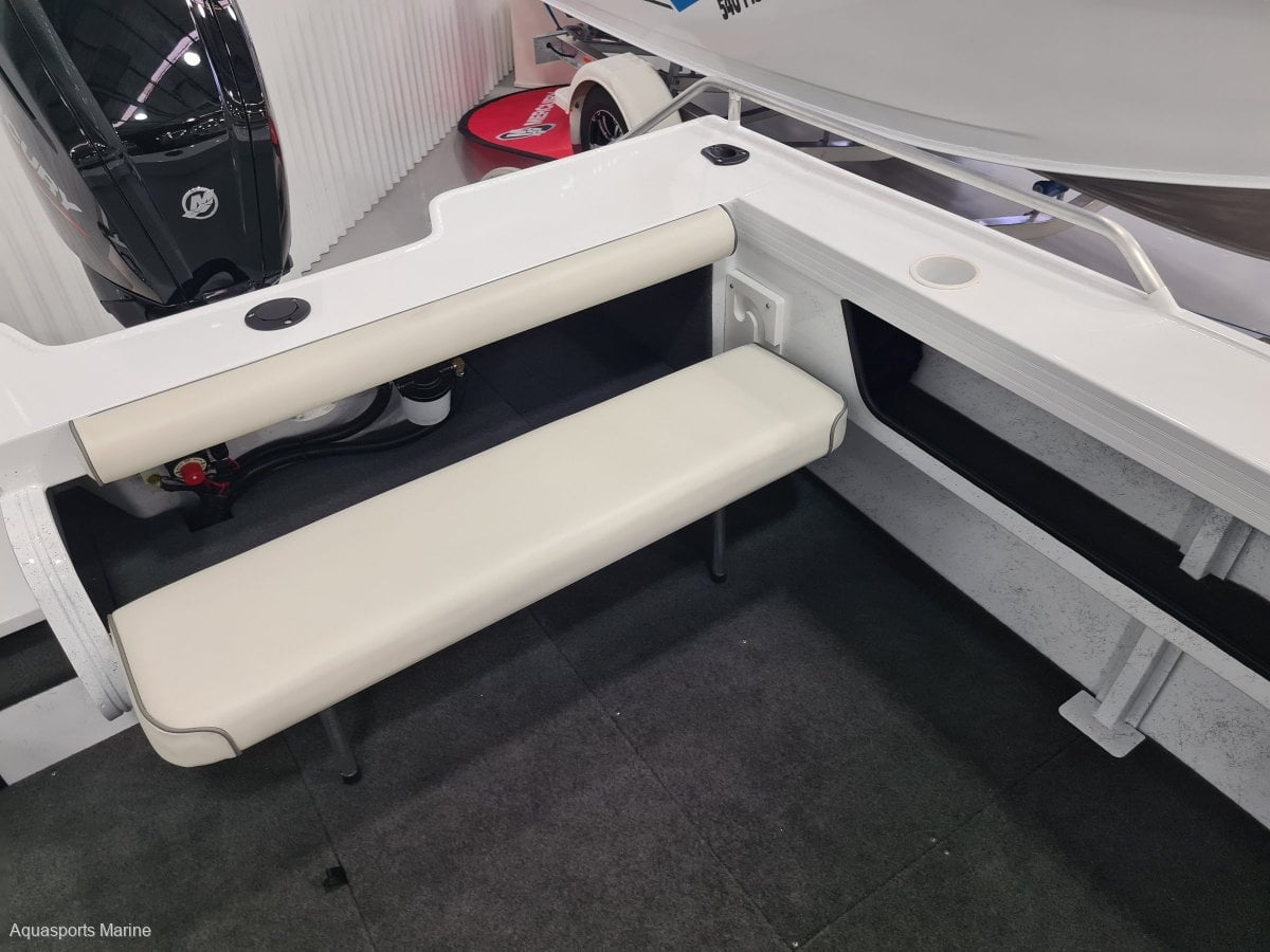 2024 QUINTREX 520 FISHABOUT PRO BOWRIDER